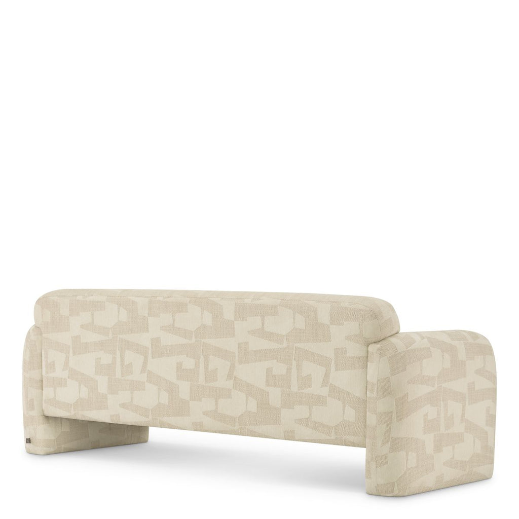 Sofa Hernandez