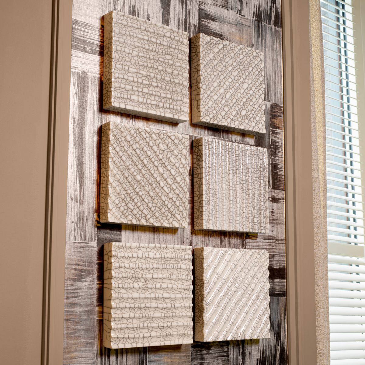 Wall Decoration Division straight